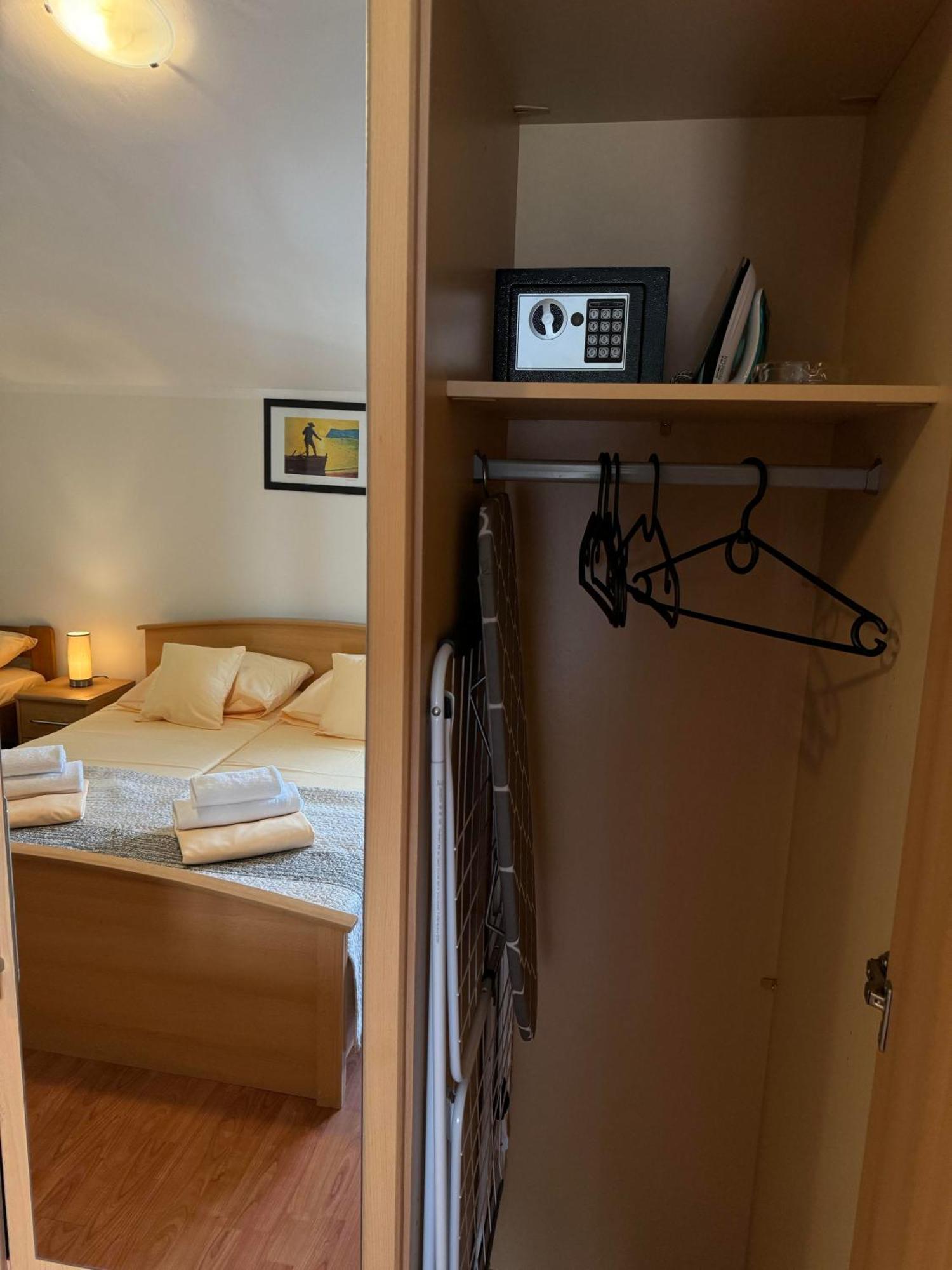 Pag Vero Apartments Đảo Pag Ngoại thất bức ảnh
