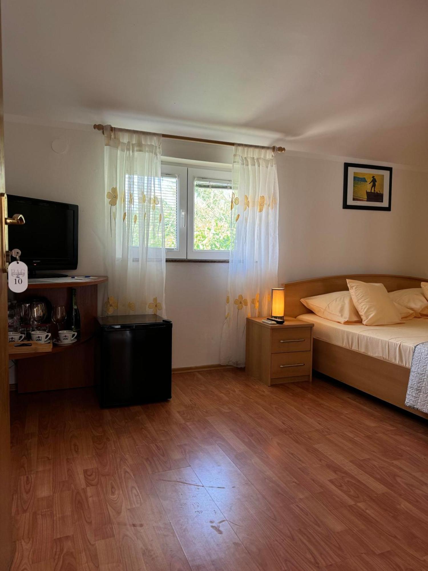 Pag Vero Apartments Đảo Pag Ngoại thất bức ảnh