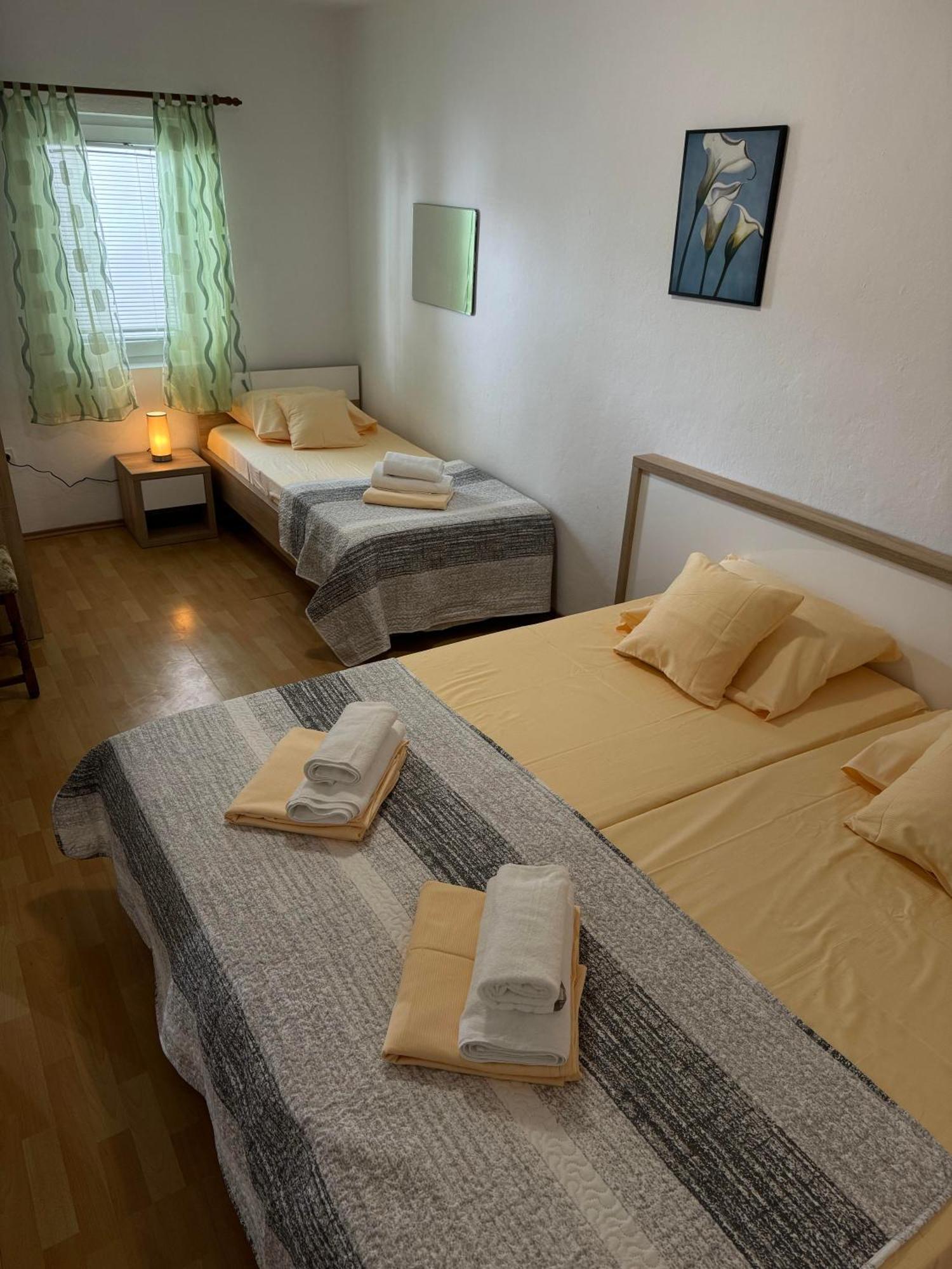 Pag Vero Apartments Đảo Pag Ngoại thất bức ảnh